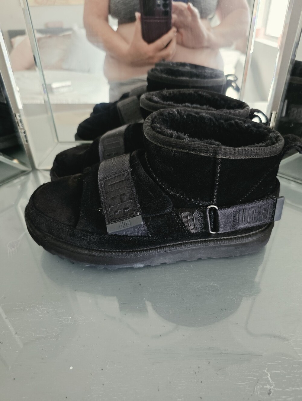 UGG CLASSIC ULTRA MINI HYBRID BOOTS WMNS SZ 9